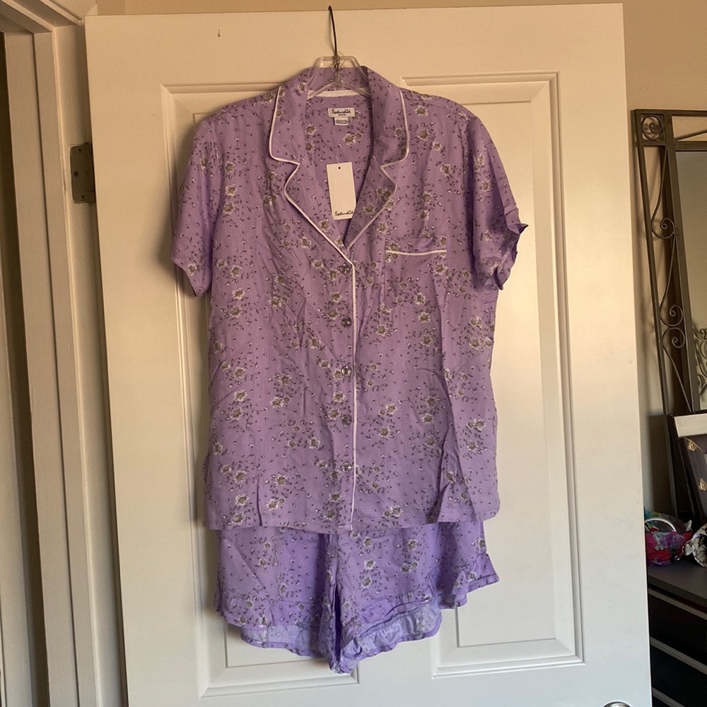 Splendid women’s pajamas. Brand new… never worn.